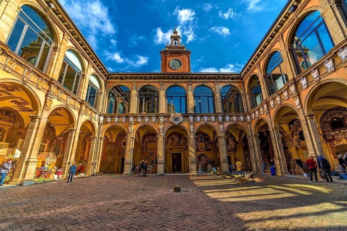 QS Ranking: the University of Bologna in the European top 50 – Study  Italian in Italy, image size:1200x800